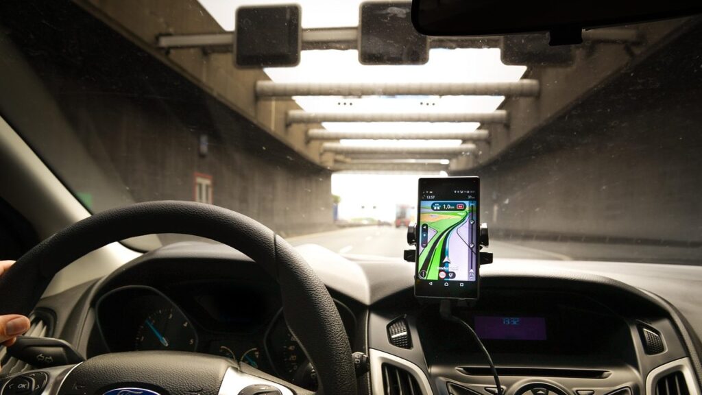 FIAT navigacijos žemėlapių CD diskai prie automobilio sistemos