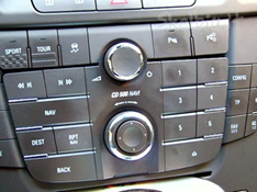 OPEL Navigation Litwa i Europa dla systemów CD500 DVD800 (dla samochodów wyprodukowanych w 2011 r.) (kod o6)