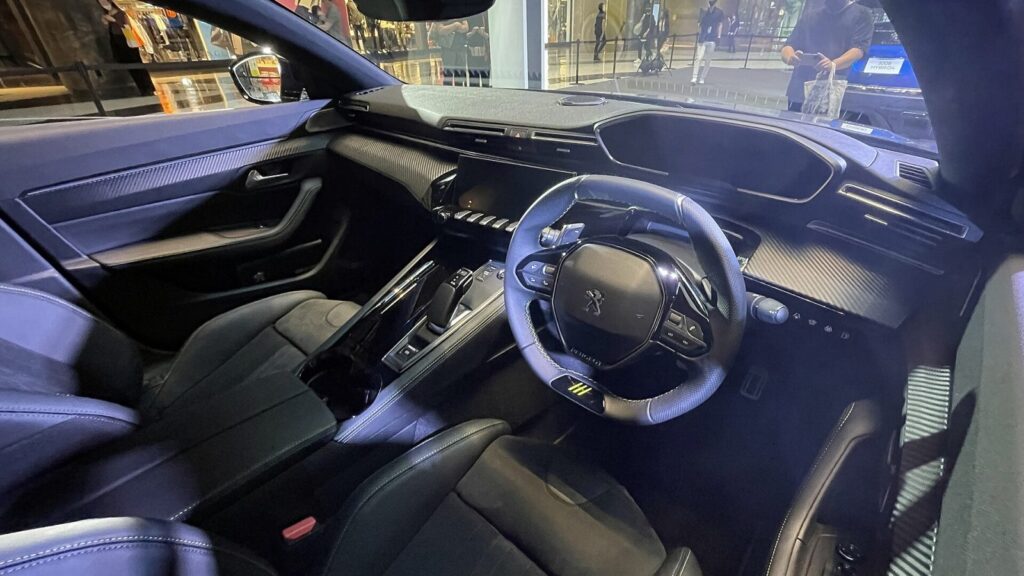 Žemėlapių SD kortelė Peugeot navigacijos atnaujinimui