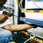 Elektrinių paspirtukų remonto žingsniai: nuo ratų priežiūros iki valdymo sistemos atnaujinimo